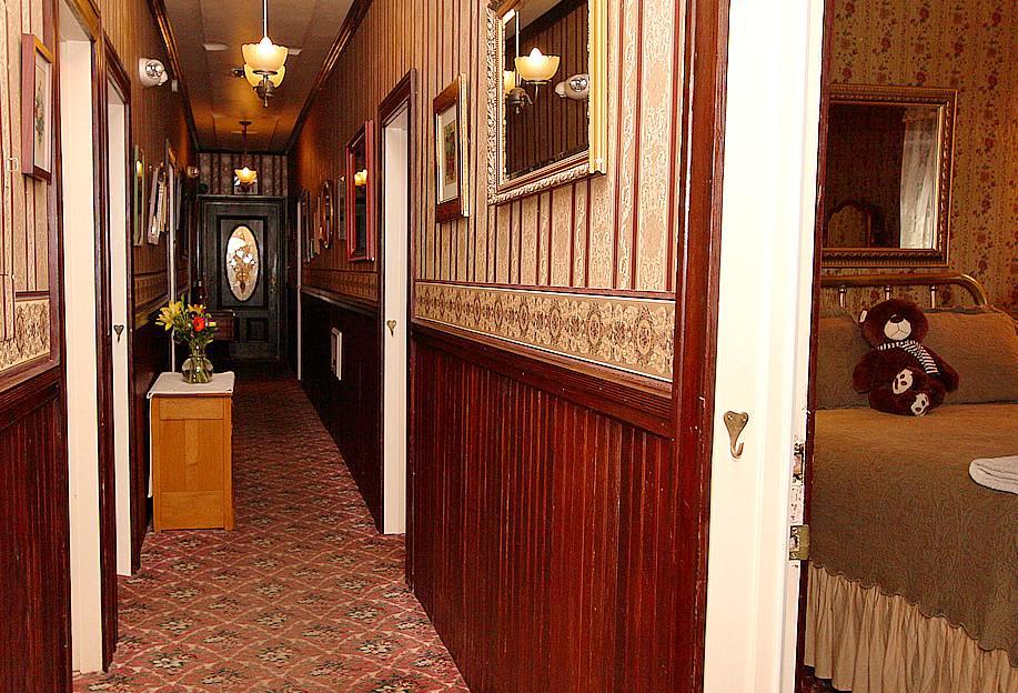 The National Hotel Джеймстаун Экстерьер фото